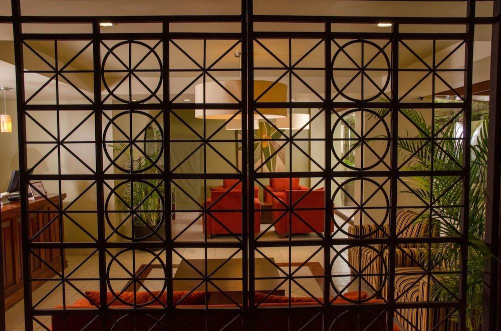Suites Colonial Cozumel Exterior photo