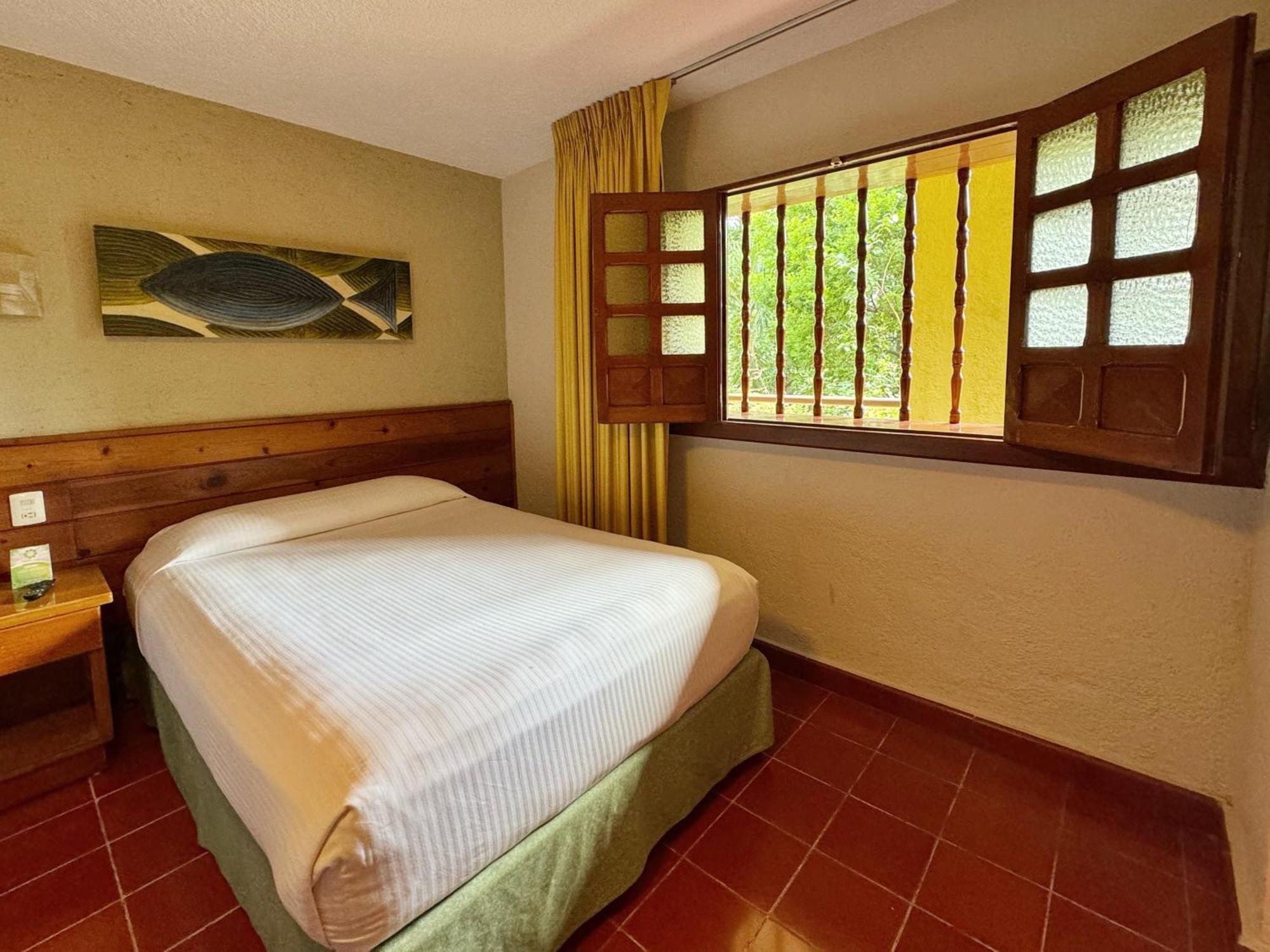 Suites Colonial Cozumel Exterior photo